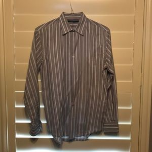 Long sleeve collared shirt